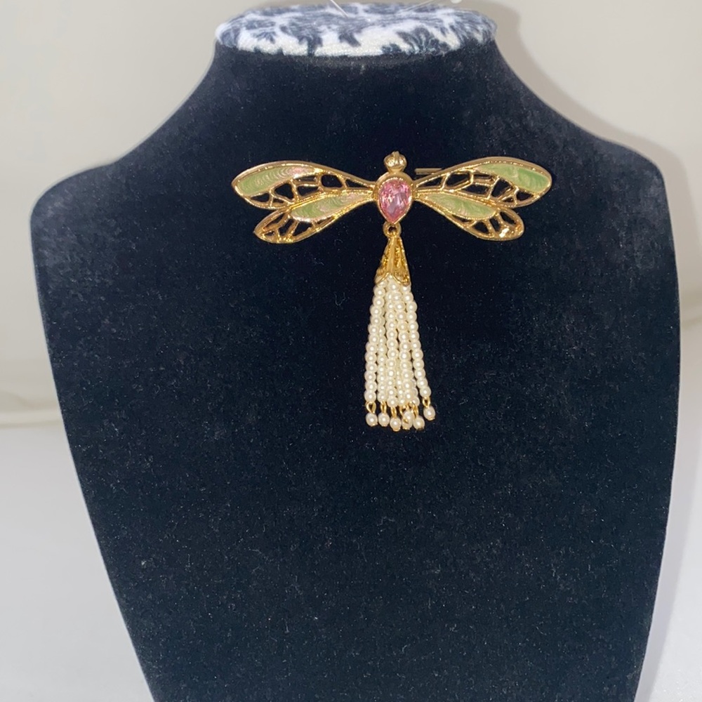 Avon Dragonfly brooch w/ faux pearls pink crystal and green acrylic design 3”